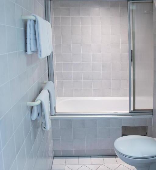 Полулюкс, Achat Hotel Suhl