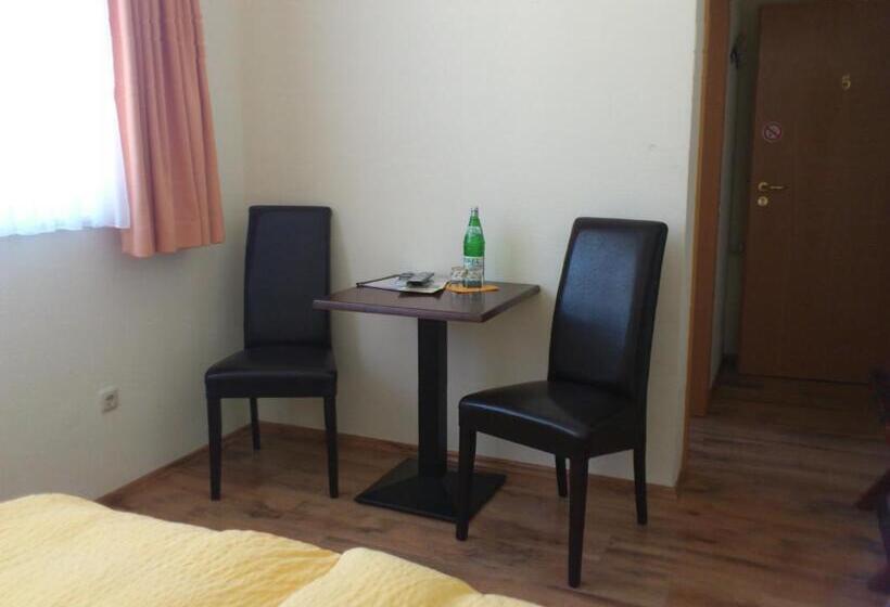 标准间, Eifel   Pension