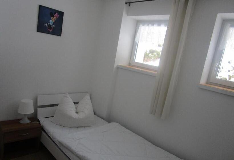 家庭间, Greizer Kammhütte Gaststätte & Pension