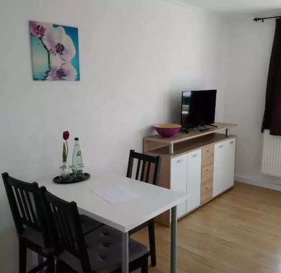 Perhehuone, Greizer Kammhütte Gaststätte & Pension