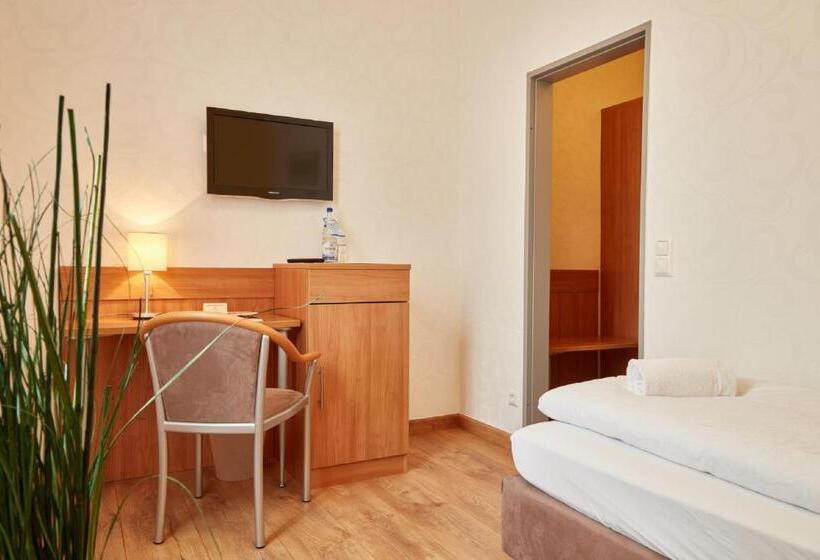 غرفة قياسية فردية, Bernstein Acamed Resort