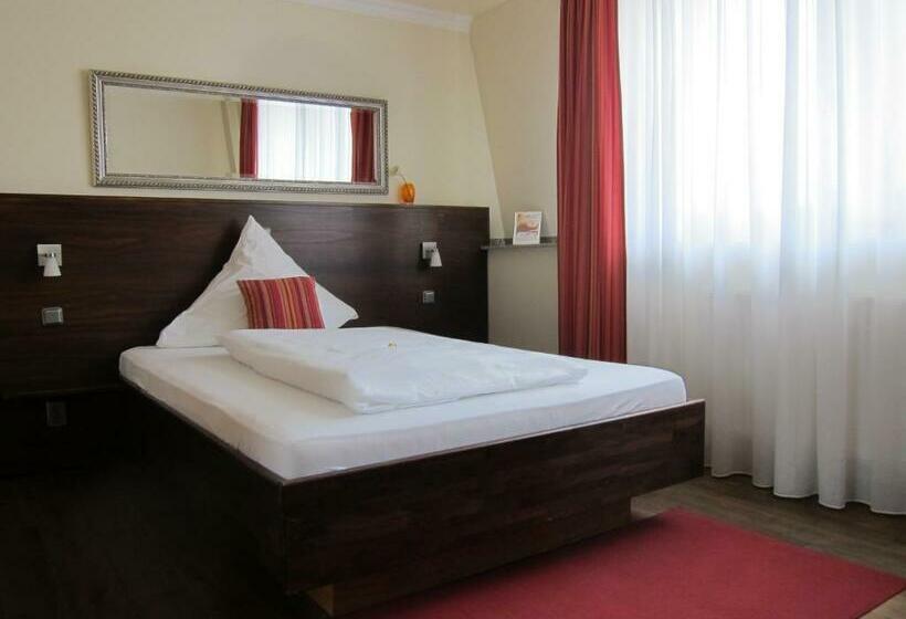 Номер Стандарт Индивидуальный, Boutique Garni Hotel Papillon