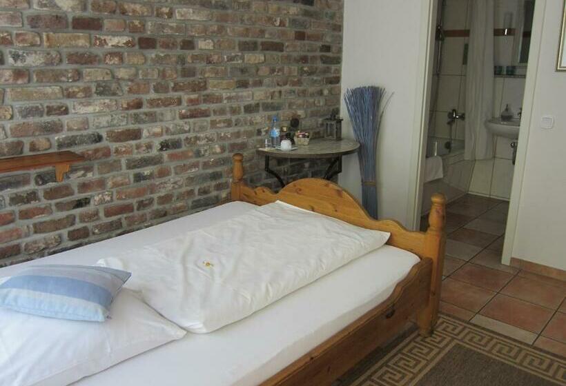 Номер Стандарт Индивидуальный, Boutique Garni Hotel Papillon