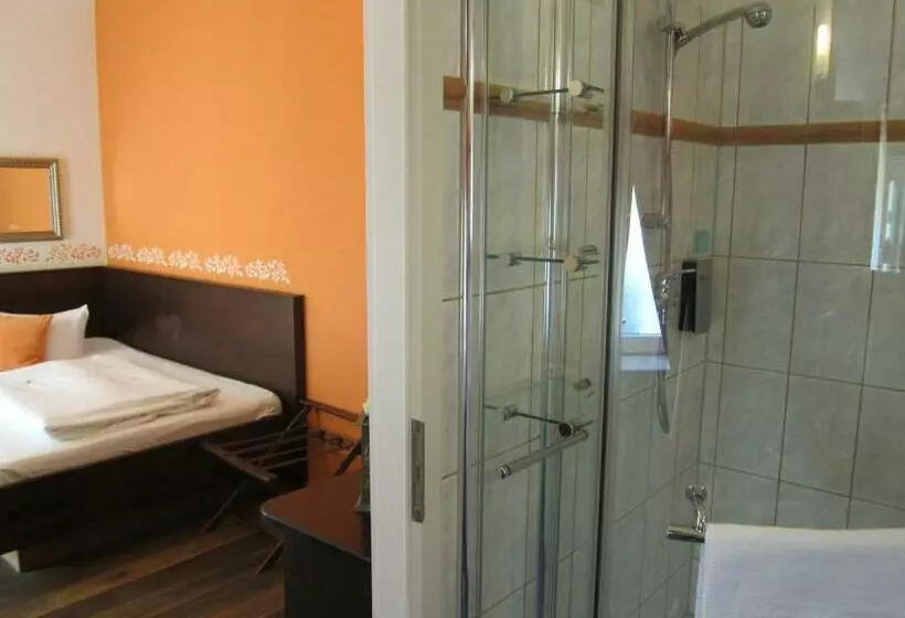 スタンダードシングルルーム, Boutique Garni Hotel Papillon