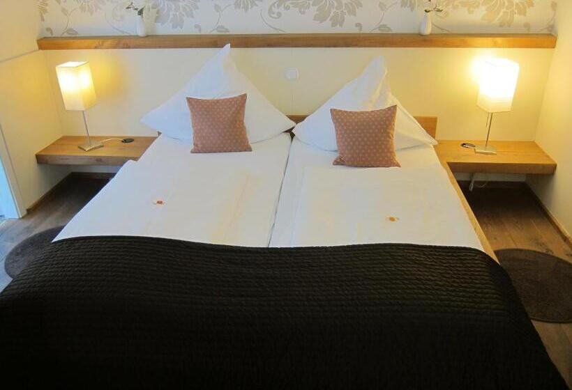 Номер Стандарт, Boutique Garni Hotel Papillon