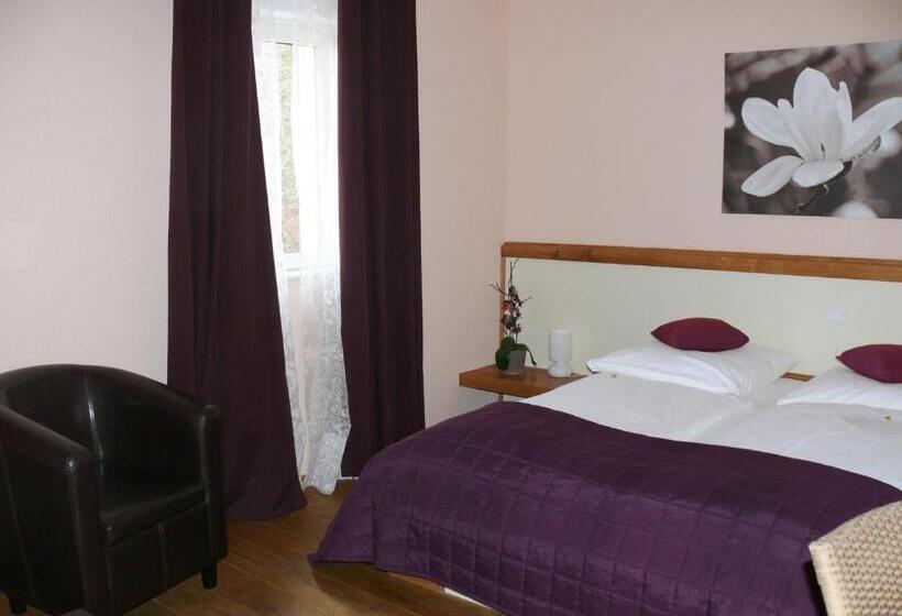 Номер Стандарт, Boutique Garni Hotel Papillon