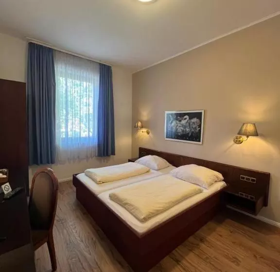 Standard-huone, Central