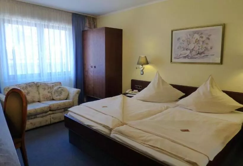 Standard-huone, Central