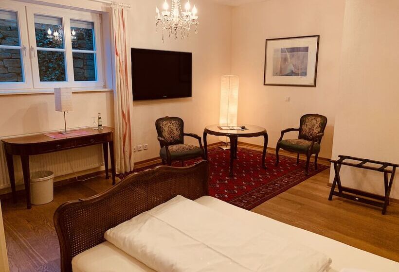 اتاق استاندارد یک نفره, Eichenhof