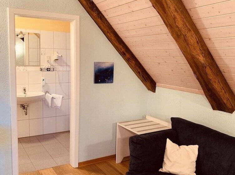 اتاق استاندارد, Eichenhof