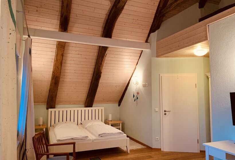 اتاق استاندارد, Eichenhof