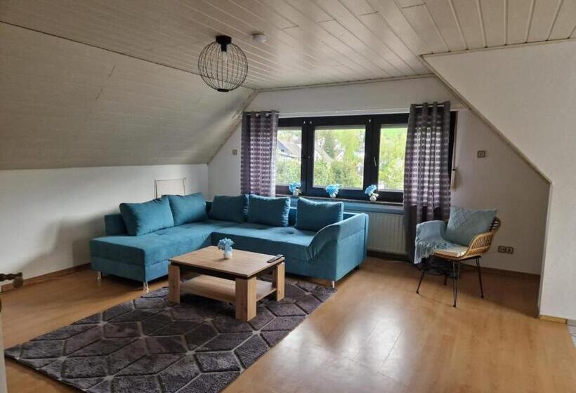 Апартаменты 2 Спальни, Engelskirchen