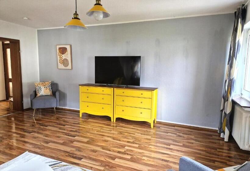 Апартаменты 2 Спальни, Engelskirchen