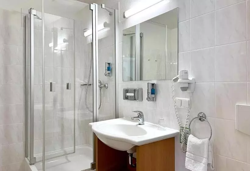 Standard Yhden Hengen Huone, Haus Hufeland