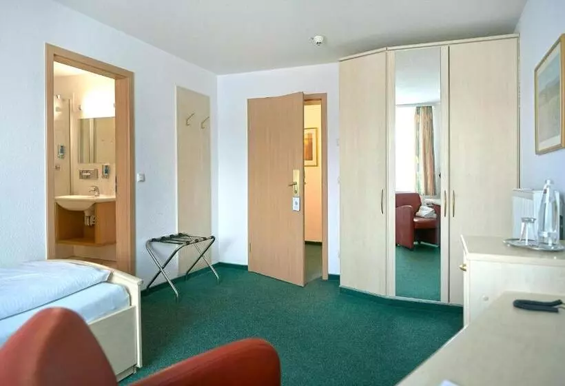 Standard Yhden Hengen Huone, Haus Hufeland