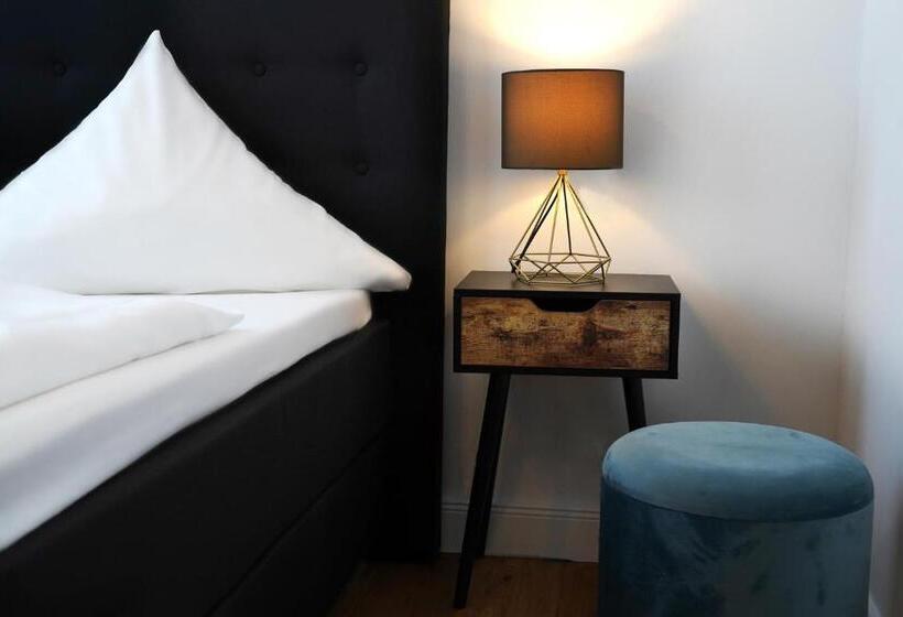 스탠다드 룸, Im Kupferkessel