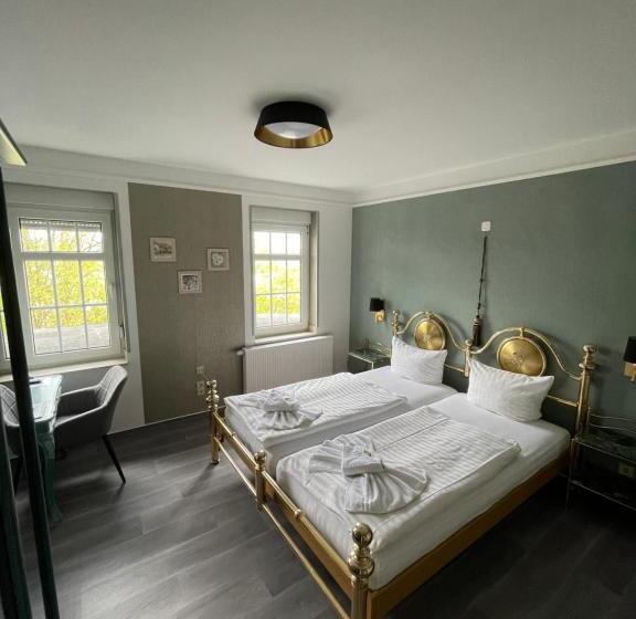 Номер Стандарт, Haus Hennesburg, Garni