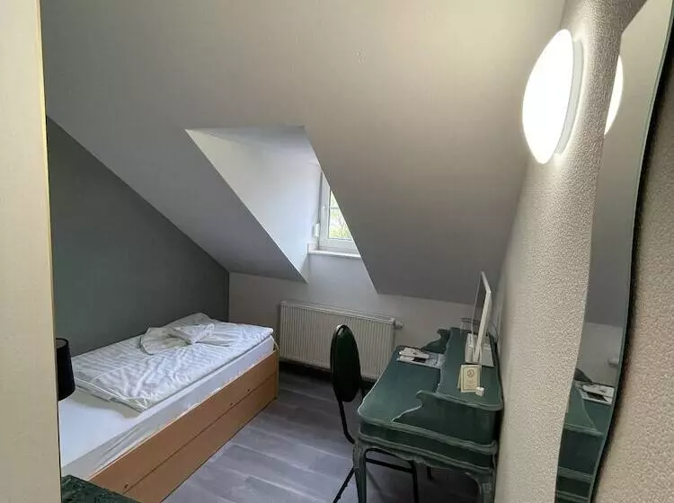 エコノミーシングルルーム, Haus Hennesburg, Garni