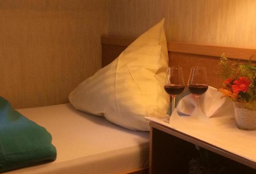 스탠다드 룸, Ragusa