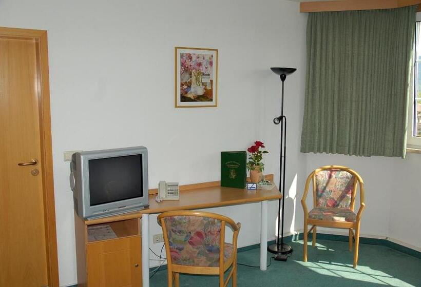 디럭스 룸, & Restaurant Zur Weintraube