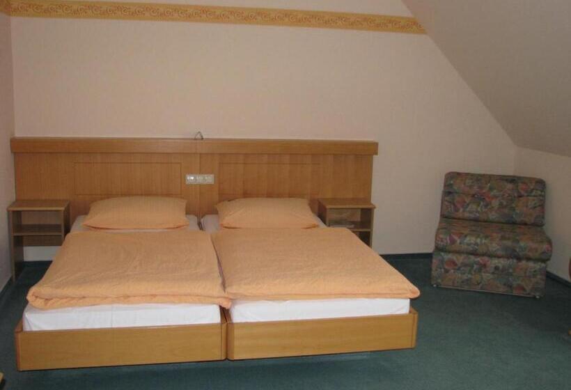 디럭스 룸, & Restaurant Zur Weintraube