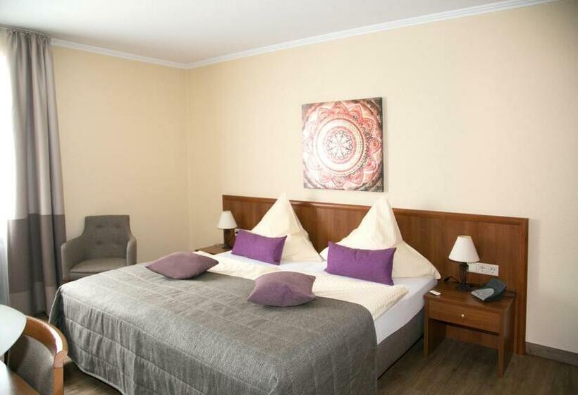 标准间, Zur Alten Quelle