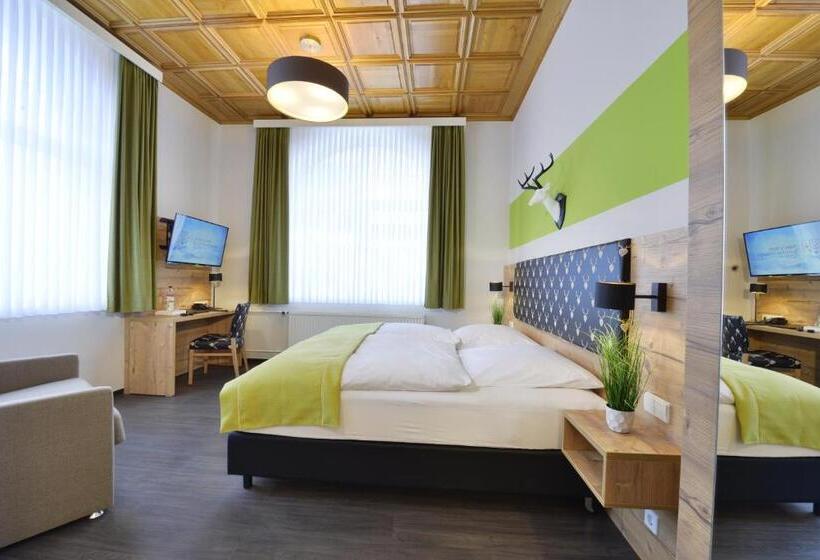 غرفة قياسية ثلاثية, Landhaus Elbert