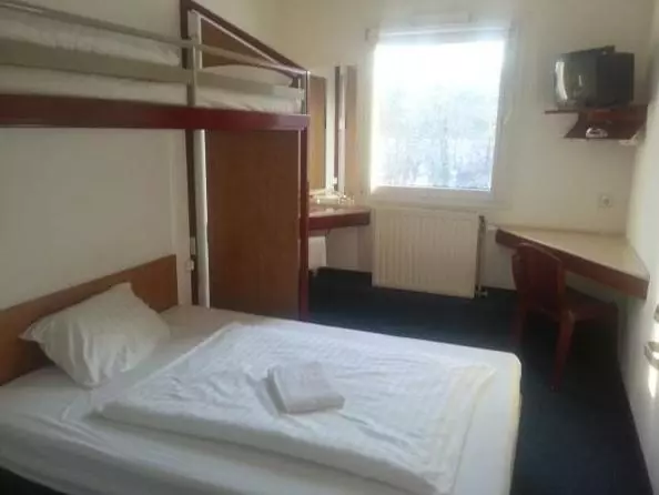 バス共有のスタンダードルーム, Motel 24h Bremen