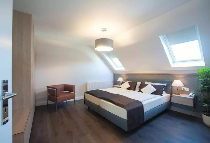 バルコニー付きジュニアスイート, Weinhotel St. Stephanus