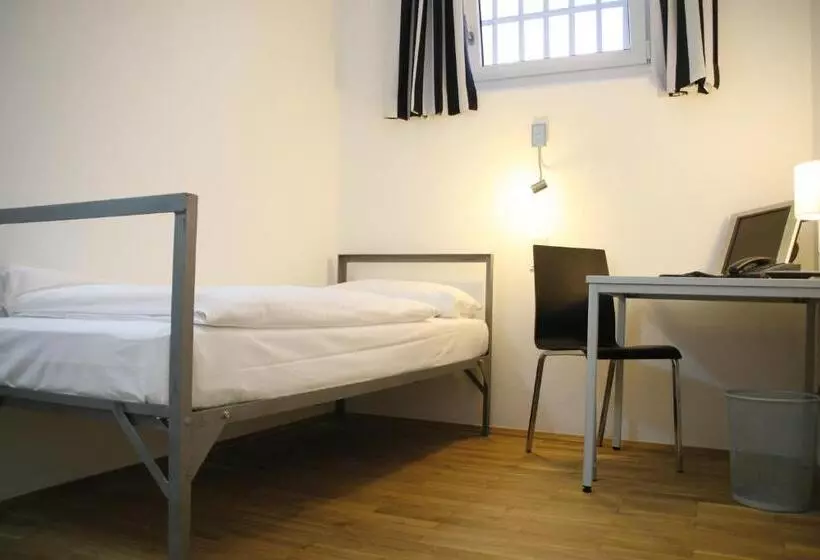 スタンダードシングルルーム, Alcatraz Hotel Am Japanischen Garten