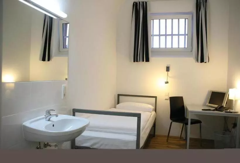 スタンダードシングルルーム, Alcatraz Hotel Am Japanischen Garten