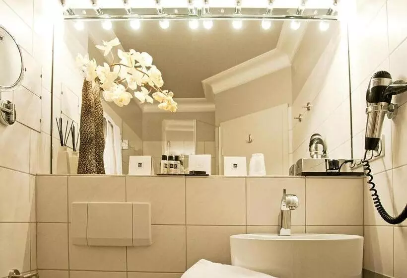 Sviitti, Amethyst Hotel Garni Lüneburg
