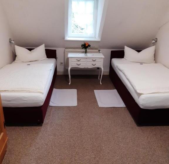 스탠다드 룸 공동 욕실, Pension Marienhof