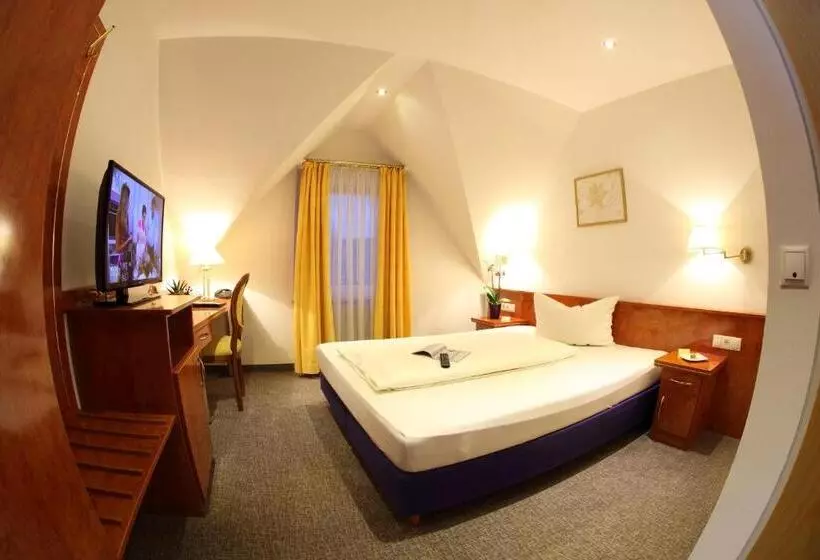 スタンダードシングルルーム, Garni Hotel Goldenes Lamm