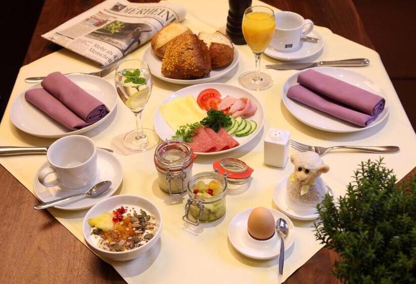 Семейный Номер, Garni Hotel Goldenes Lamm