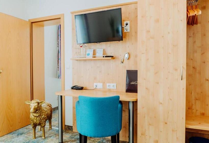 Семейный Номер, Garni Hotel Goldenes Lamm