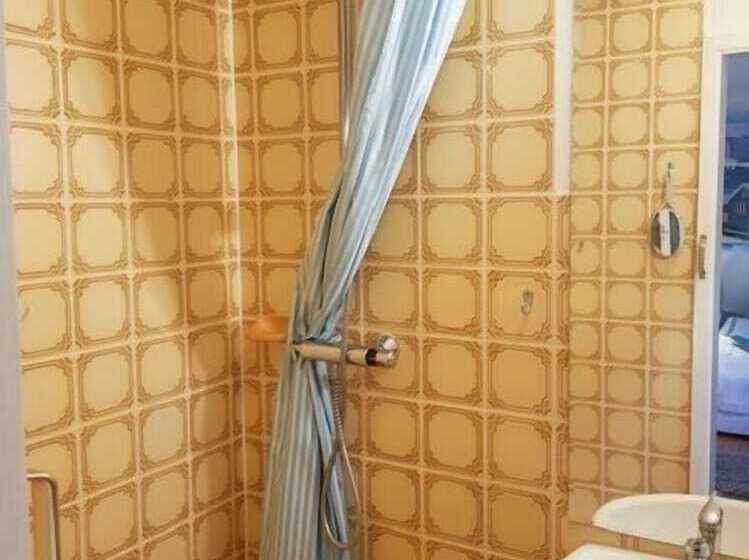 חדר סטנדרט, Feldmaus