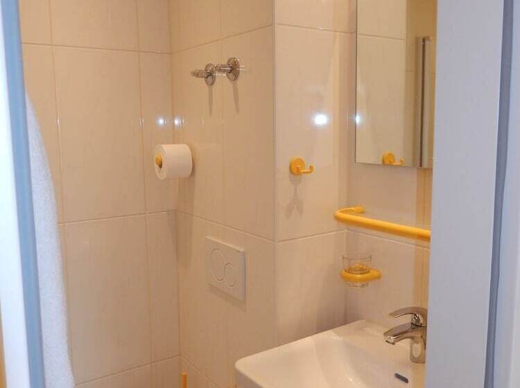 غرفة قياسية, Feuerbacher Hof