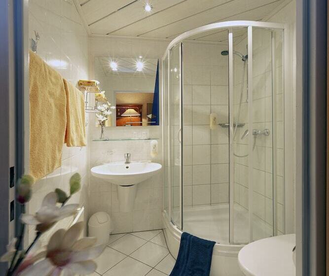 Номер Стандарт, Garni Hotel Goldenes Lamm