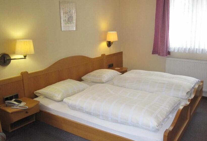 غرفة قياسية, Grüner Baum