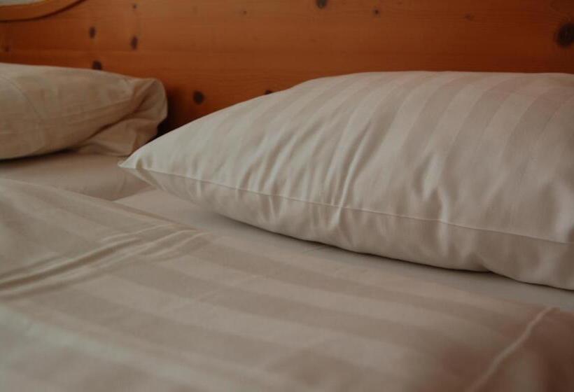 غرفة قياسية, Grüner Baum