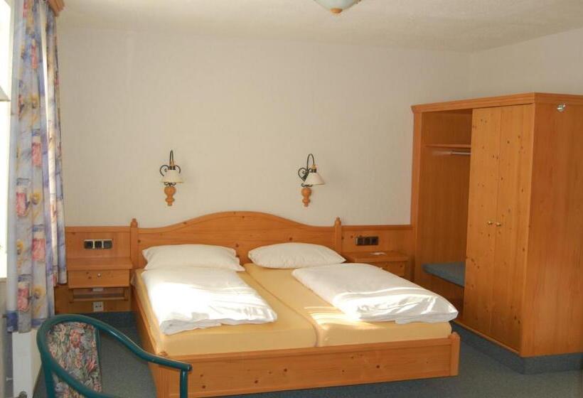 غرفة قياسية, Grüner Baum