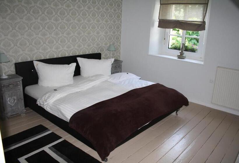 חדר סטנדרט, Karolingerhof