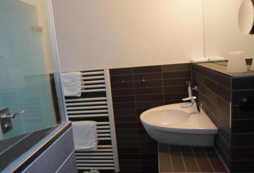 Quarto standard, Marchen Garni