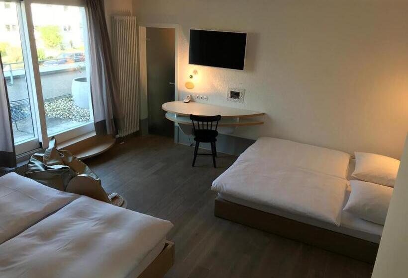 Quarto standard, Marchen Garni