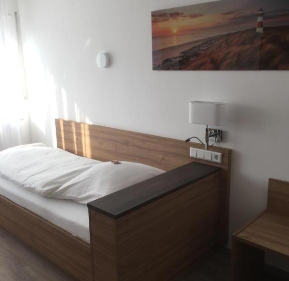 スタンダードシングルルーム, Post Viernheim Ug