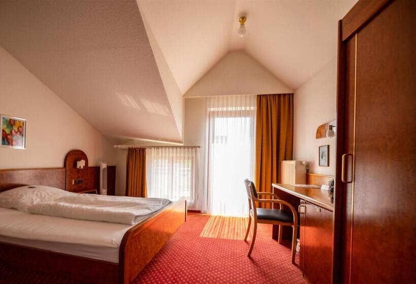 スタンダードシングルルーム, Post Viernheim Ug