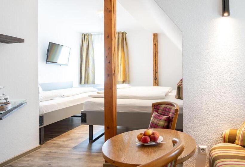 스탠다드 트리플 룸, Restaurant Krehl's Linde