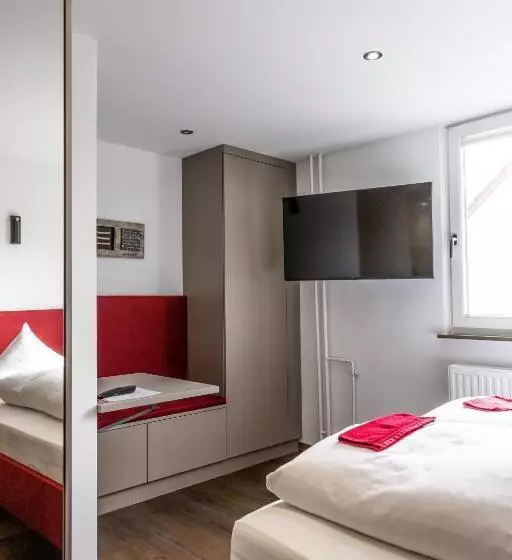 1 Bedroom Apartment, Restaurant Krehl's Linde