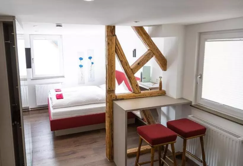 1 Bedroom Apartment, Restaurant Krehl's Linde